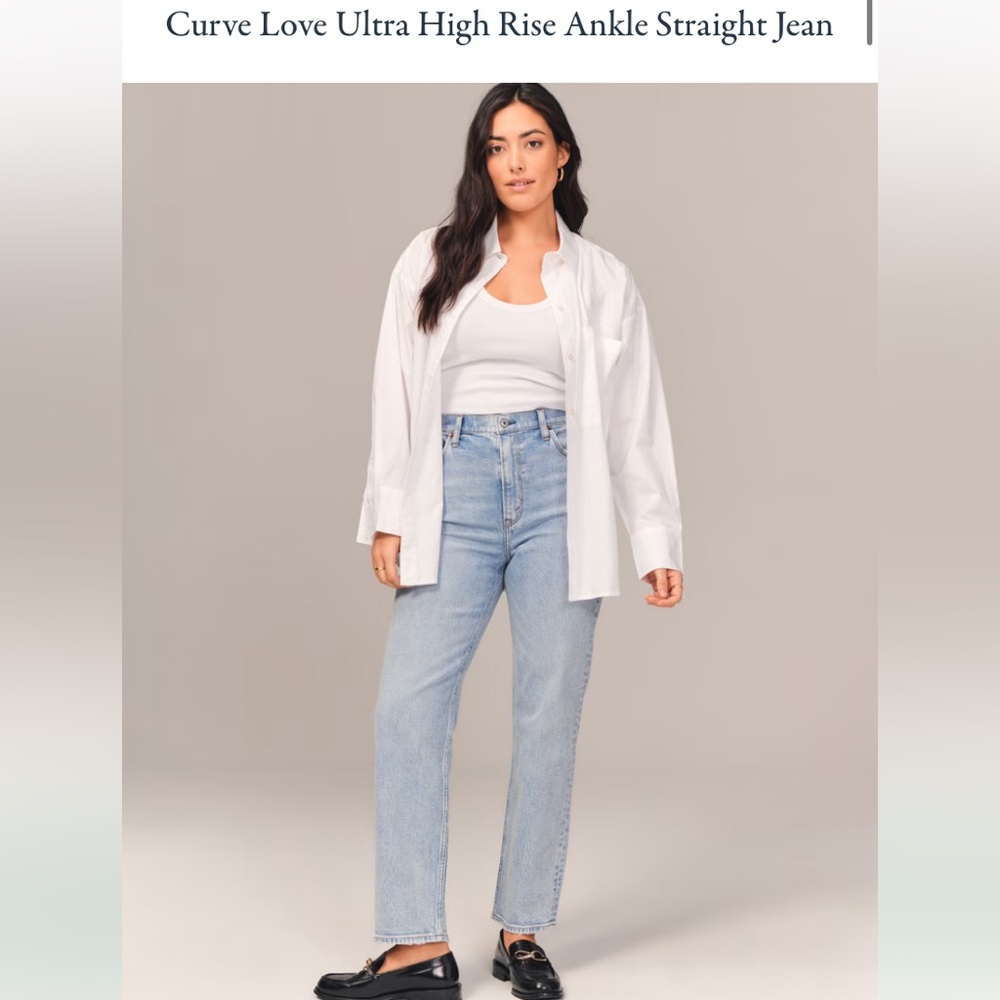 Abercrombie Curve Love Ultra High Rise Ankle Straight Jean - Picture 8 of 14